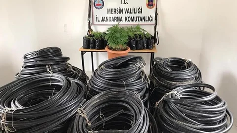 2 Bin 500 Metre Kablo ve Hint Keneviri Ele Geçirildi