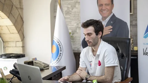 Milli Sporcu Ali Ege Say’ı Canlı Konferansta Kılıçdaroğlu ve Sporcularla Buluşturdu