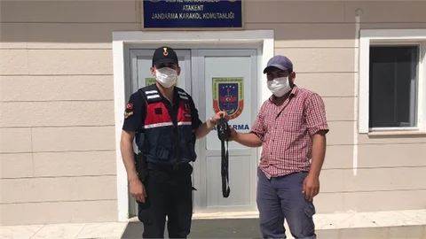 Hırsız Çaldıklarıyla Birlikte Yakalandı