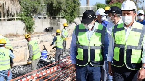 Başkan Seçer, Karacailyas Mahallesi’ndeki Yağmur Suyu Hattı Çalışmalarını Yerinde İnceledi