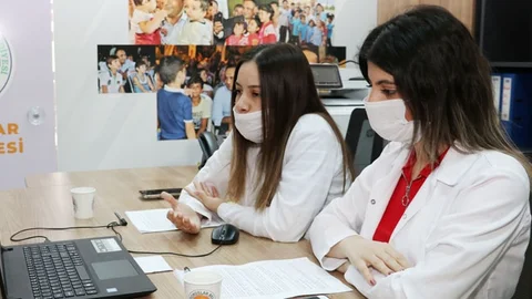 Toroslar Belediyesi'nden, LGS'ye Katılacak Öğrencilere Online Seminer Desteği