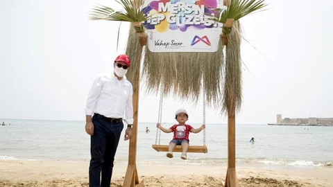 Başkan Seçer, Erdemli’de Yazlıkçı Vatandaşlarla Bir Araya Geldi