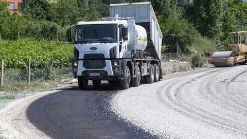 Yayla Sezonu Başladı, Büyükşehir Asfalt Çalışmalarını Hızlandırdı