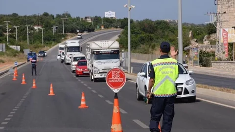 Sivil Kıyafetle Otobüs ve Minibüslere Denetim