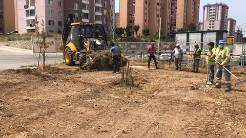 Kent Genelinde Temizlik Çalışmaları Sürüyor