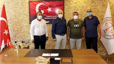 "Mersin Pazarcılar Esnaf Odası’ndan, Başkan Gültak’a Teşekkür"