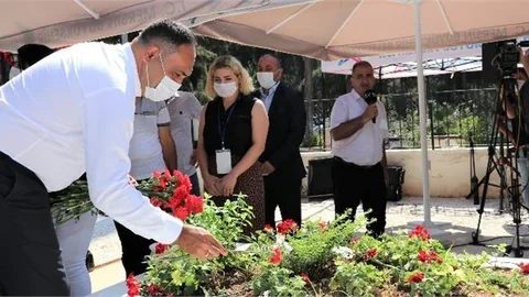 Başkan Yılmaz, Şehitliği Ziyaret Etti