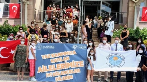 "Anneler İle Kızları Kampa Uğurlandı"