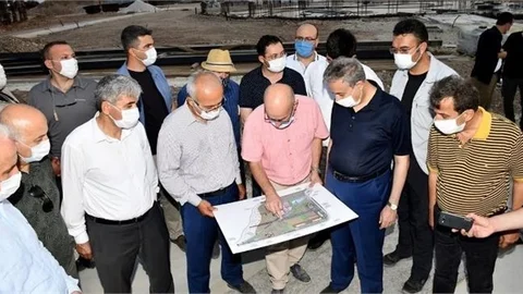 TBMM Plan ve Bütçe Komisyonu Başkanı Elvan, Millet Bahçesi Arazisindeki Çalışmaları İnceledi