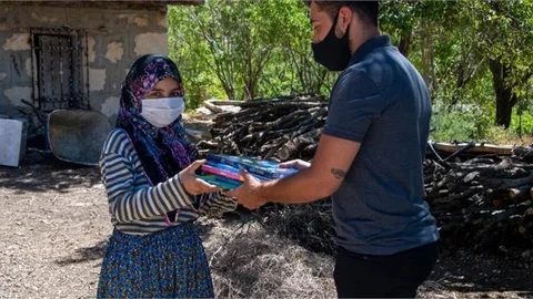 Bir "Kardelen"in Hikayesi: Burçin Nar