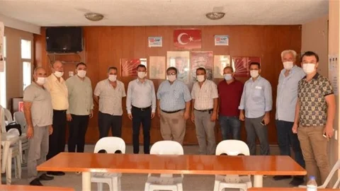 Tarsus ve Çamlıyayla Muhtarlar Derneğinden, CHP’ye Ziyaret