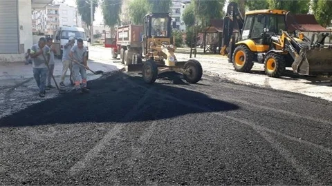 Akdeniz’de Fen İşleri Ekipleri, Her Mahalleye Hizmet Veriyor