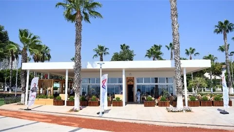 Her "Yöreden" Tatlar Bu "Kafe"De!