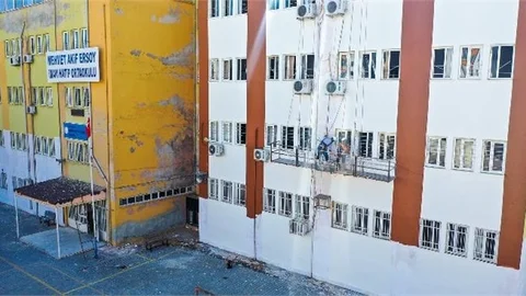 Erdemli’de Okullara Belediye’den Destek