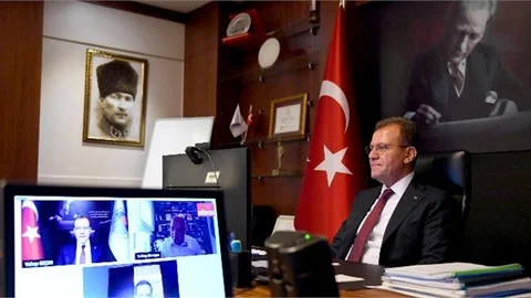 Seçer: "Mersin Gelecek Kurgulayan Bir Kent"