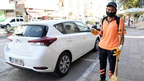 Büyükşehir Personelinden Örnek Davranış: Bulduğu Parayı Karakola Teslim Etti