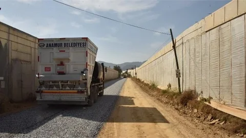 "Kimsesiz Yol" Asfaltlanıyor
