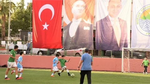 Toroslar'da Futbol Şöleni