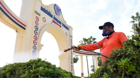 Mersin Büyükşehir’den Köşe Bucak Dezenfeksiyon