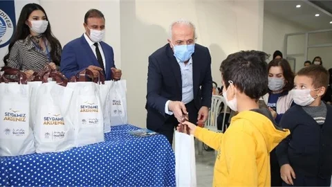 Bebeklere "Anne Devam Sütü" Desteği