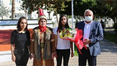 "Kadına Şiddetle Mücadele Gününde, Sokakta Tiyatro"