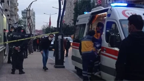 Tarsus'a Gelip Amcasının Kızını Öldürdükten Sonra İntihar Etti