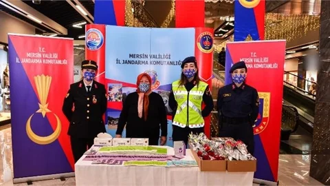 Jandarmadan Kadına Yönelik Şiddete Karşı Uluslar Arası Mücadele Gününde Stant