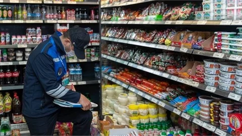 Mersin Büyükşehir, Gıda Sektöründeki İş Yerlerini Aralıksız Denetliyor