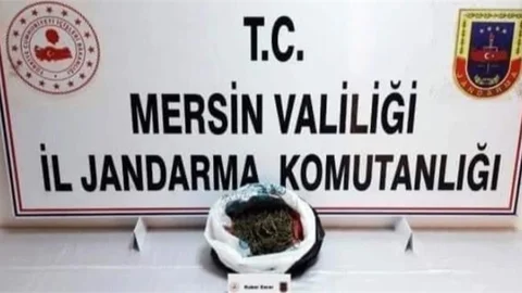 Dur İhtarına Uymayan Araçta Uyuşturucu Çıktı