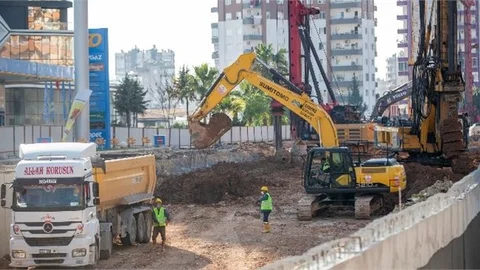 Başkan Seçer Forum Katlı Kavşağı İçin Konuştu: "Ocak Ayının Sonunda Mersinliler’in Hizmetine Açacağız"