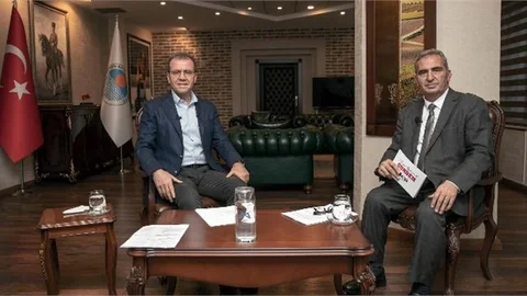 "Mersin’in Gerçek Gündemi Yılbaşı İkram Paketi Değil"