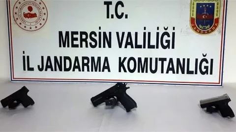Ruhsatsız Silah Satmak İsteyenler Yakalandı