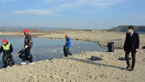 Büyükşehir’den Tarsus Berdan Barajı’nda Temizlik Çalışması