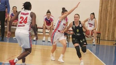 Büyükşehir Kadın Basketbol Takımı 5. Galibiyetini Aldı