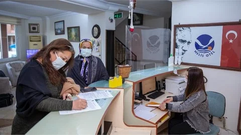 "Dosthane" İle Hasta ve Yakınlarını Ücretsiz Ağırlıyor