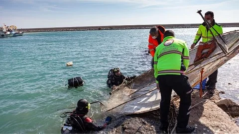 Mersin'de Deniz Dibi Temizleme Etkinliği Sürüyor