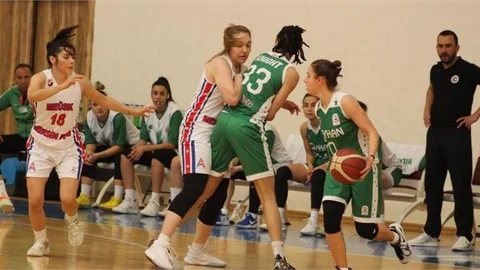 Kadın Basketbolcular Ceyhan Ekibini 74-64 Mağlup Etti
