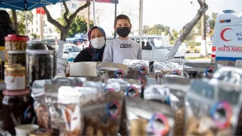 Mersin’e de Kadınlara da En Çok Yakışan Yine "Sevgi" Oldu