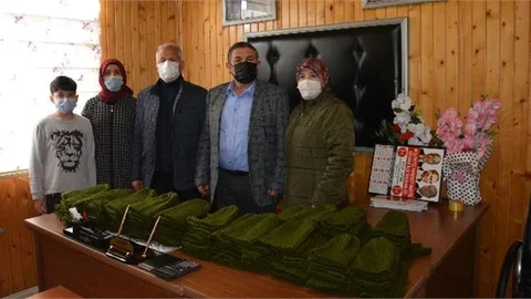 Örülen Bereler Operasyon Bölgesindeki Askerlere Gönderilmek İçin Hazırlanıyor