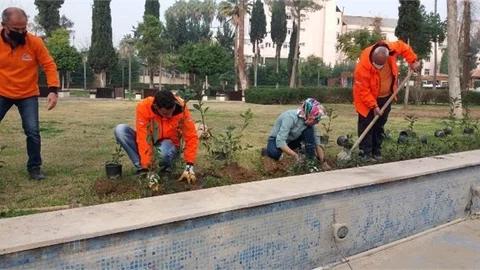 Doğasever Kadın'dan Çiçek Diken Personele Yardım