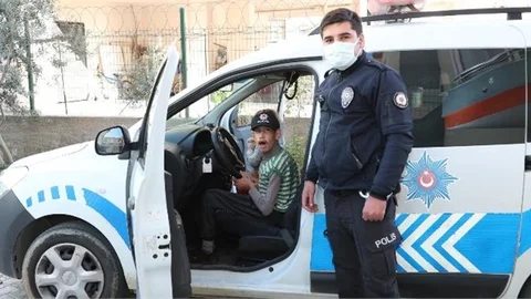 Minik İdris, Bir Günlüğüne Polis Oldu