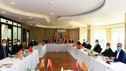 Vali Su, Müteşebbis Heyet Toplantısına Başkanlık Etti