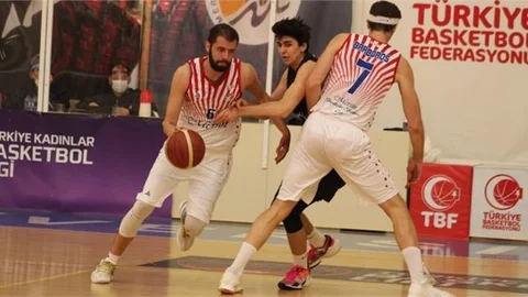 Büyükşehir GSK Erkek Basket Takımı Çeyrek Finalde
