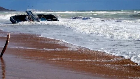 Tekne Alabora Oldu: 2 Ölü
