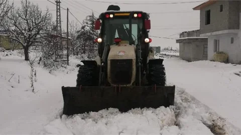 Kardan Kapanan Yollar Açıldı