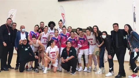 Büyükşehir Kadın Basket Takımı Urla Belediyesi’ni 85-76 Yendi