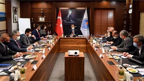 Seçer, Meslek Odaları ve Dernek Başkanları İle Buluştu