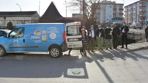 Mersin Büyükşehir, Tarsus’ta 6 Noktada 3 TL’ye 3 Çeşit Yemek Ulaştırıyor