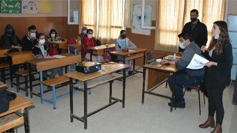 Büyükşehir’den Lgs’ye Girecek Öğrencilere Rehberlik Desteği