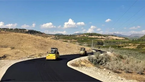 Mersinli Üreticinin Yol Sorununu Büyükşehir Çözüyor
